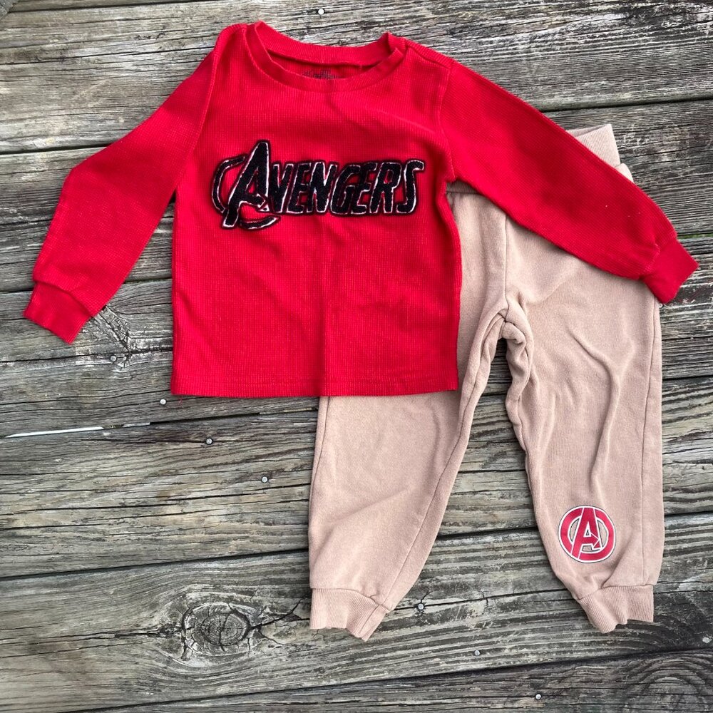 Marvel Avengers Red Thermal Pajama Set – Size 4